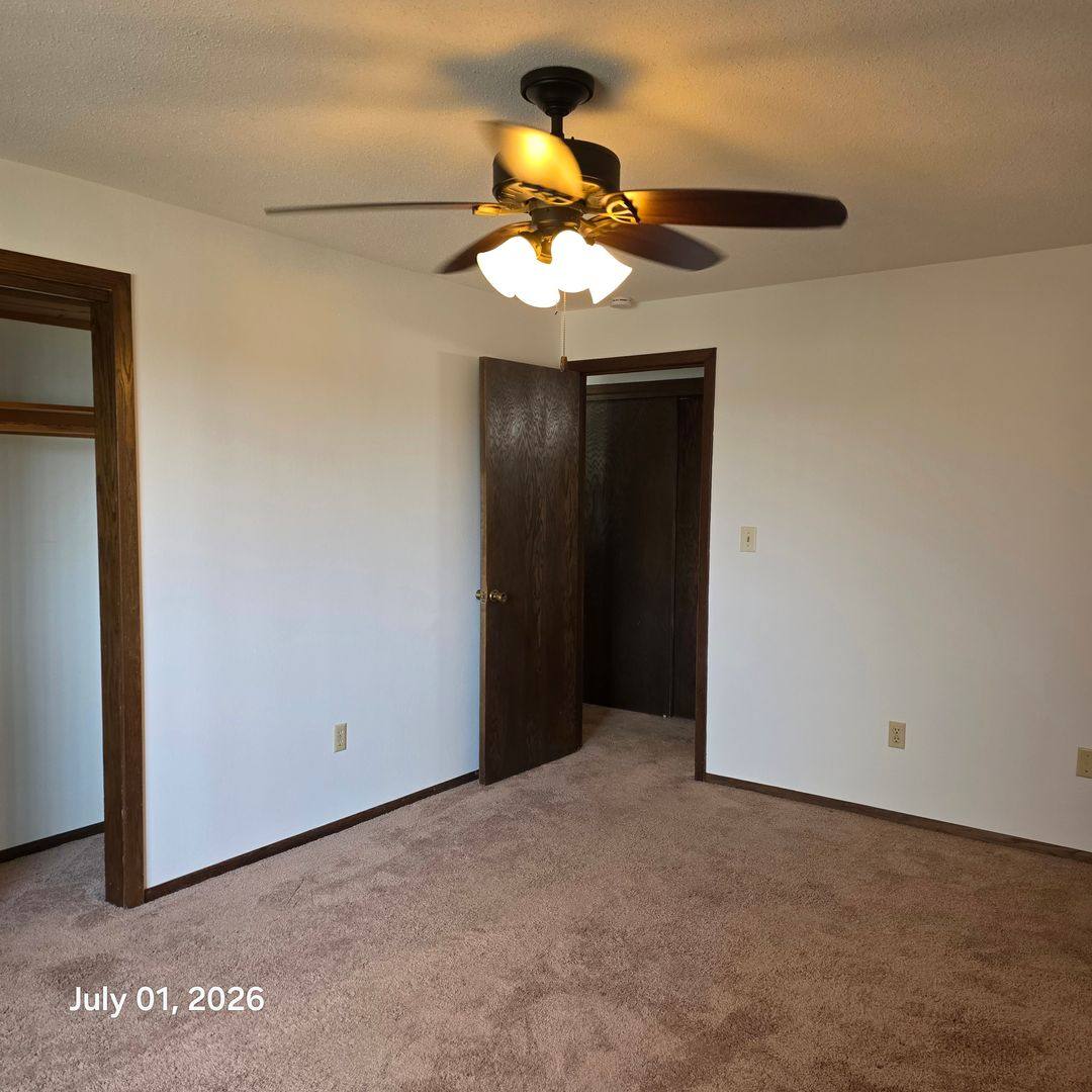 Apartment for rent at 1927 Hartle Ave, Owatonna, MN 55060
