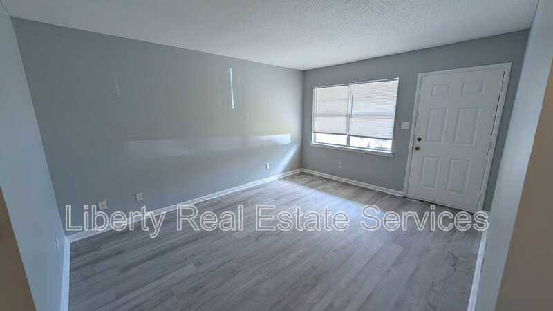 Apartment for rent at 134 Pointe S Dr #A, Hinesville, GA 31313