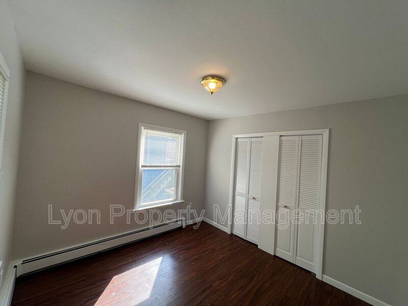 Apartment for rent at 53 Prest St #2, New London, CT 06320