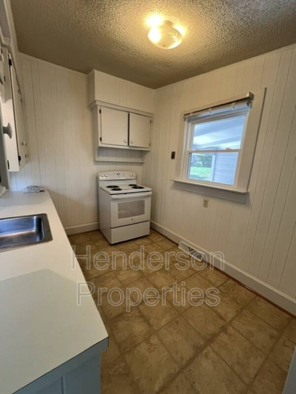 House for rent at 1335 Eastside Ave, Albemarle, NC 28001