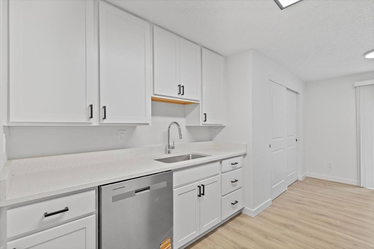 Apartment for rent at 19765 SW 65th Ave, Tualatin, OR 97062