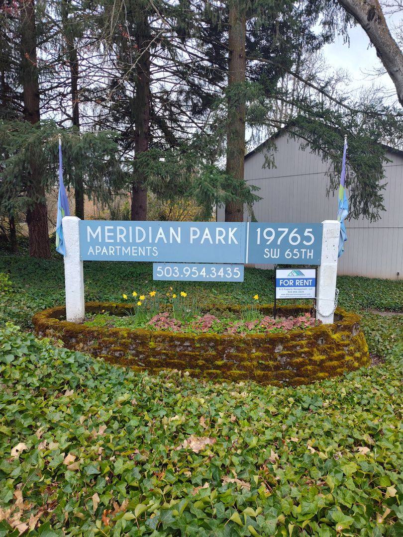Apartment for rent at Mp - Meridian Park, 19765 SW 65th Ave, Tualatin, OR 97062