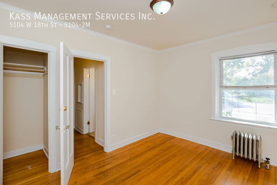 Apartment for rent at 5104 W 18th St #2M, Cicero, IL 60804