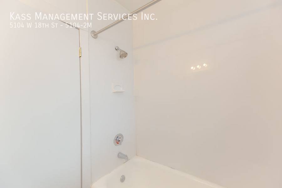 Apartment for rent at 5104 W 18th St #2M, Cicero, IL 60804