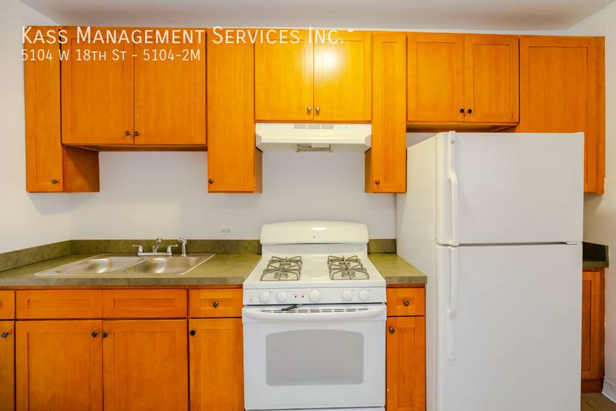 Apartment for rent at 5104 W 18th St #2M, Cicero, IL 60804