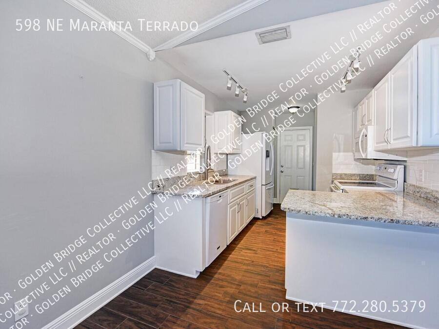 House for rent at 598 NE Maranta Terrado, Jensen Beach, FL 34957