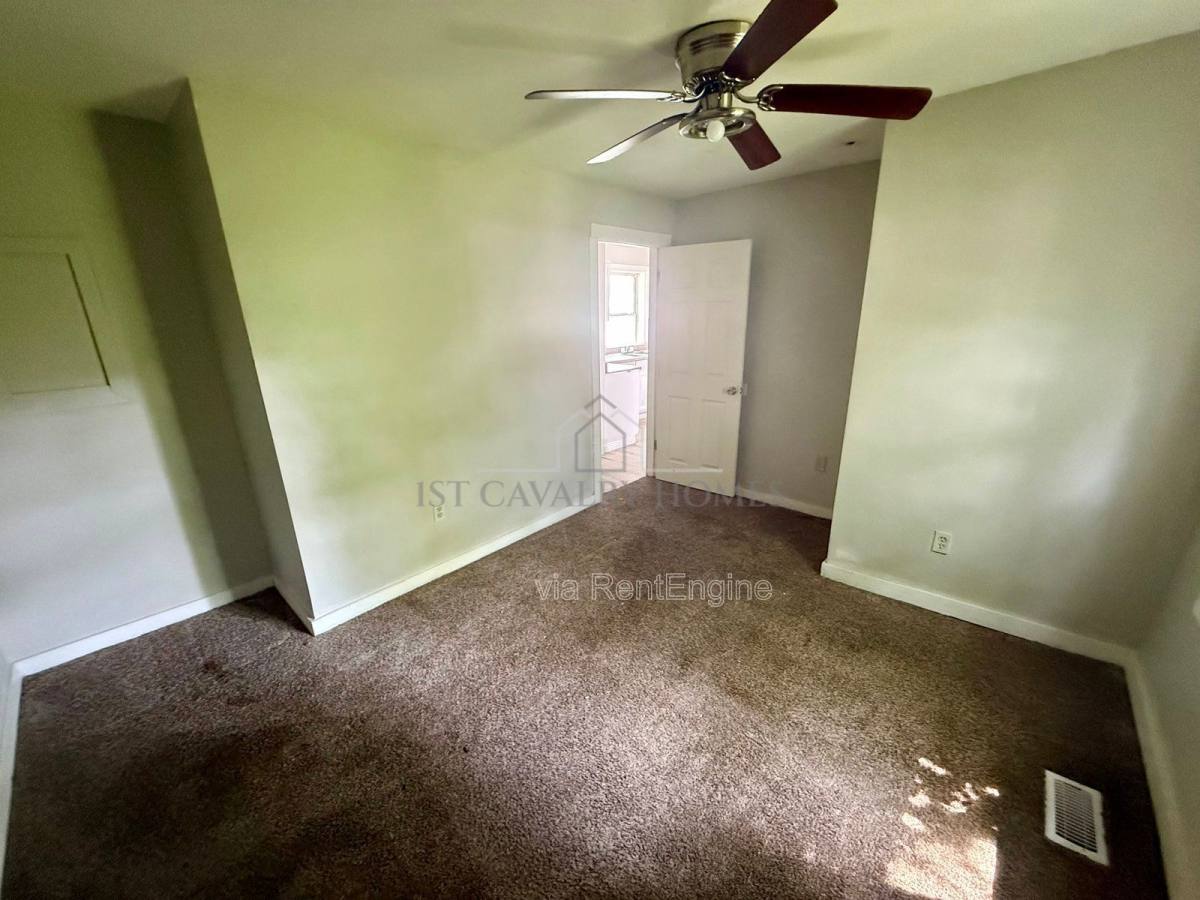 Apartment for rent at 289 Sumner Court, Akron, OH 44311