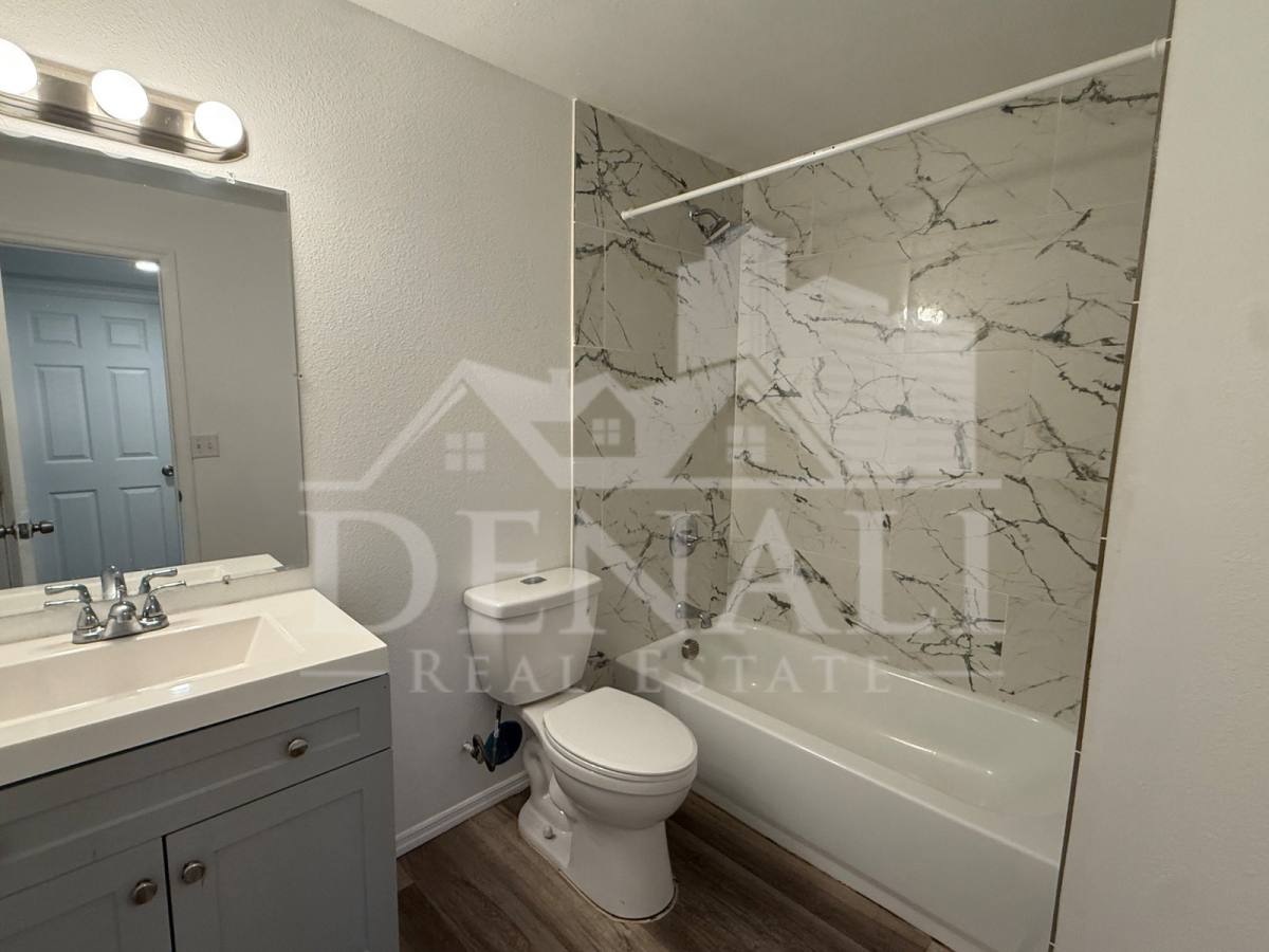 House for rent at 2027 N 66th Dr, Phoenix, AZ 85035