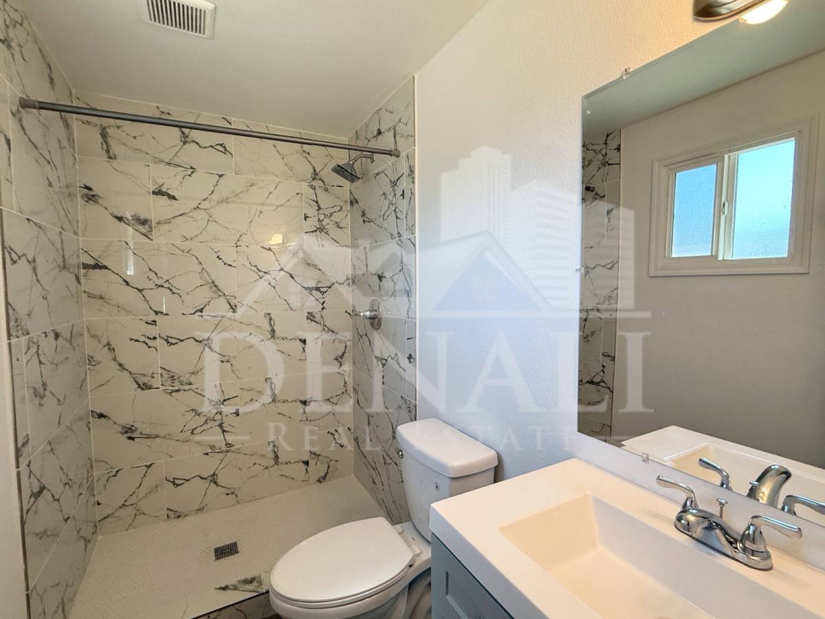House for rent at 2027 N 66th Dr, Phoenix, AZ 85035
