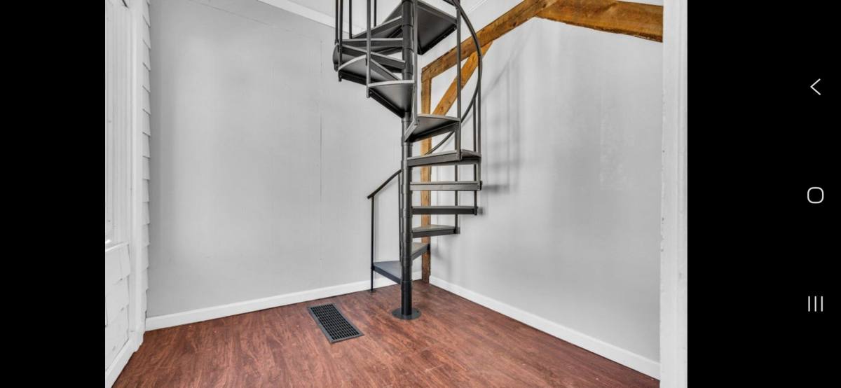 Apartment for rent at 68 Union St #MIDDLE, Brunswick, ME 04011