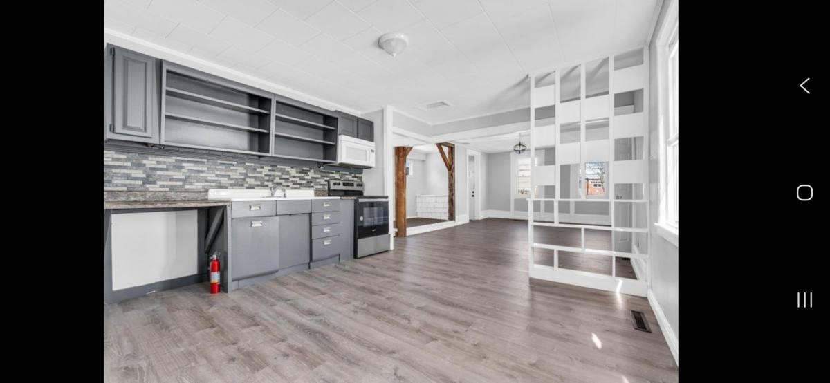 Apartment for rent at 68 Union St #MIDDLE, Brunswick, ME 04011