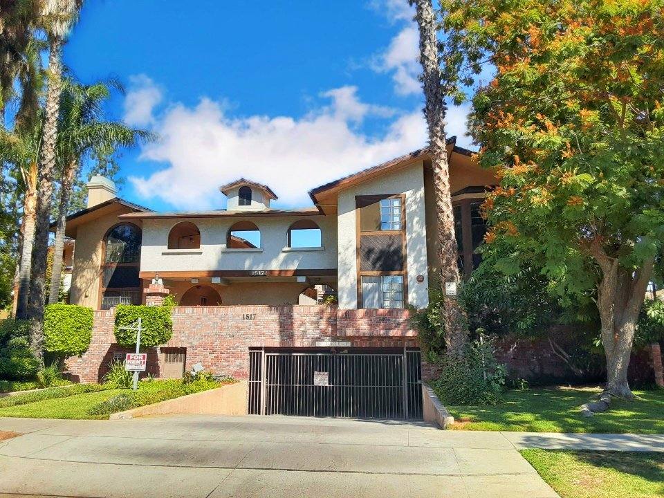 Apartment for rent at 1517 Rock Glen Ave #210, Glendale, CA 91205