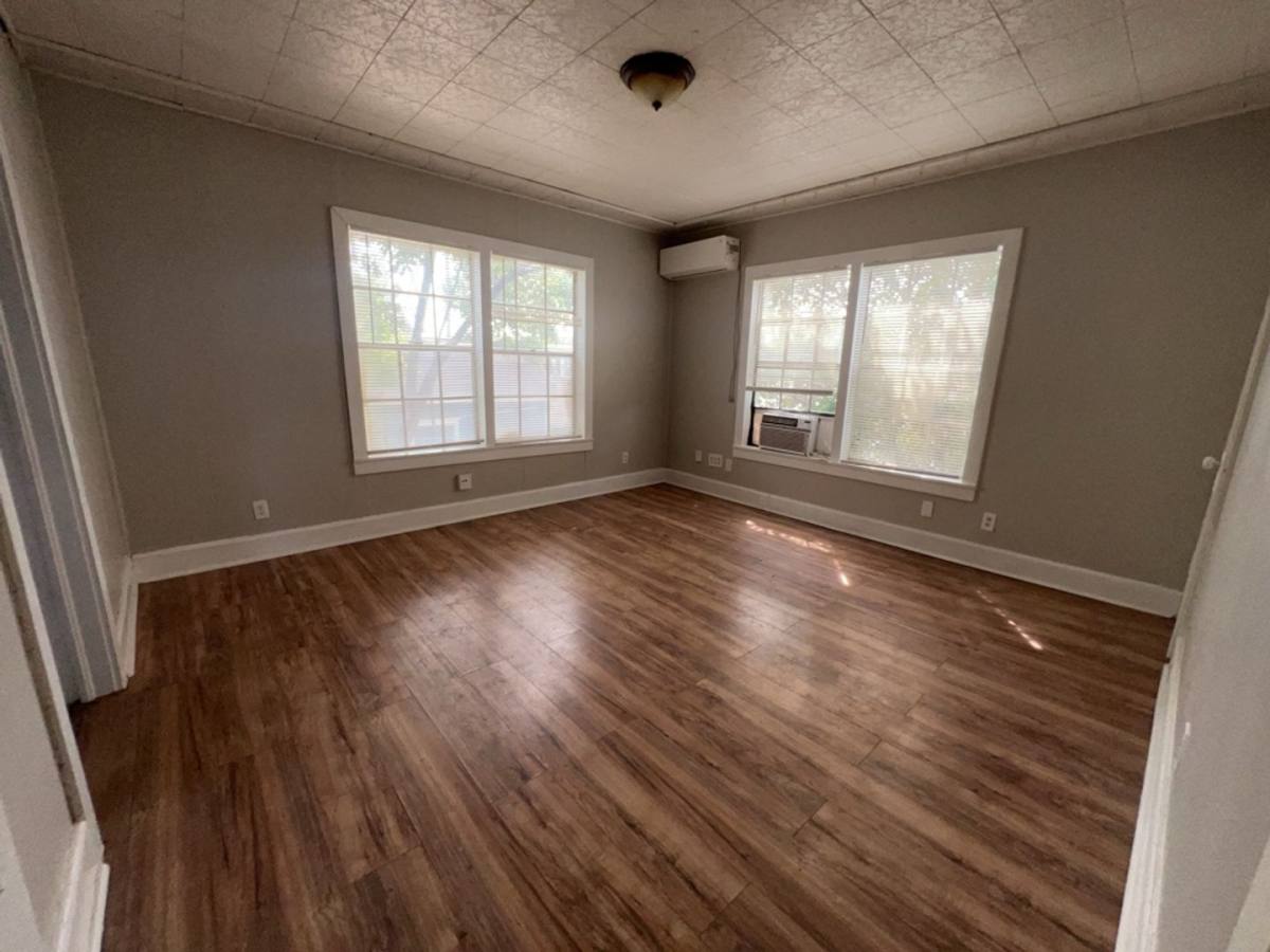 1552 Lombardy St, Houston, TX 77023 - Apartment for Rent - Image 1