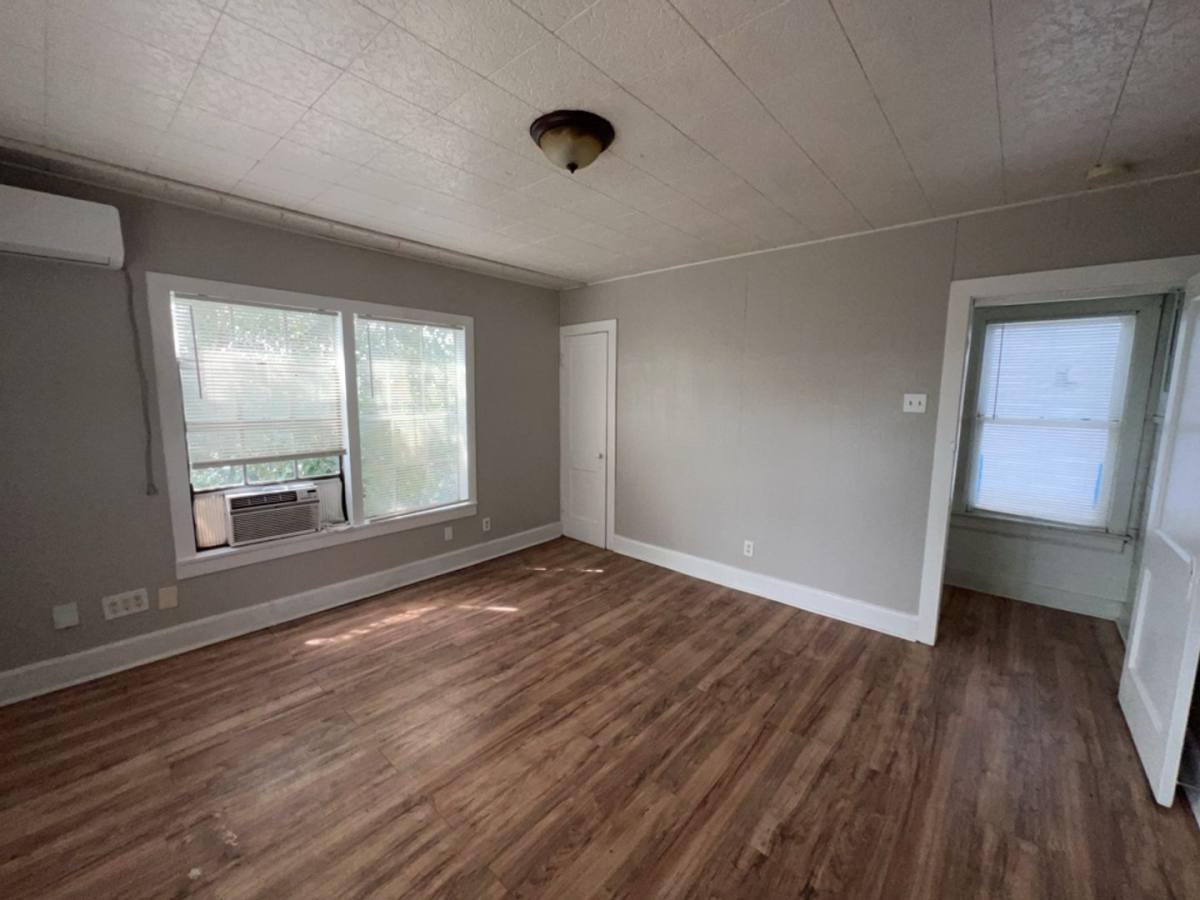 1552 Lombardy St, Houston, TX 77023 - Apartment for Rent - Image 4