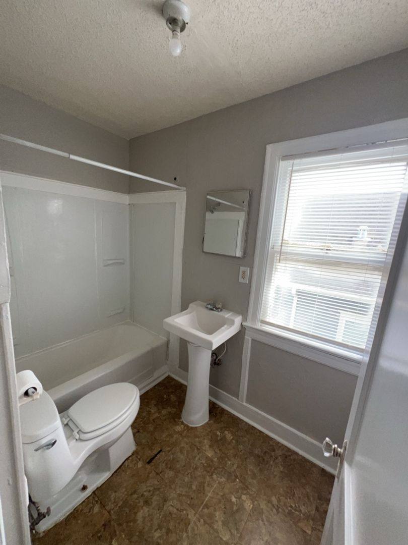 1552 Lombardy St, Houston, TX 77023 - Apartment for Rent - Image 9
