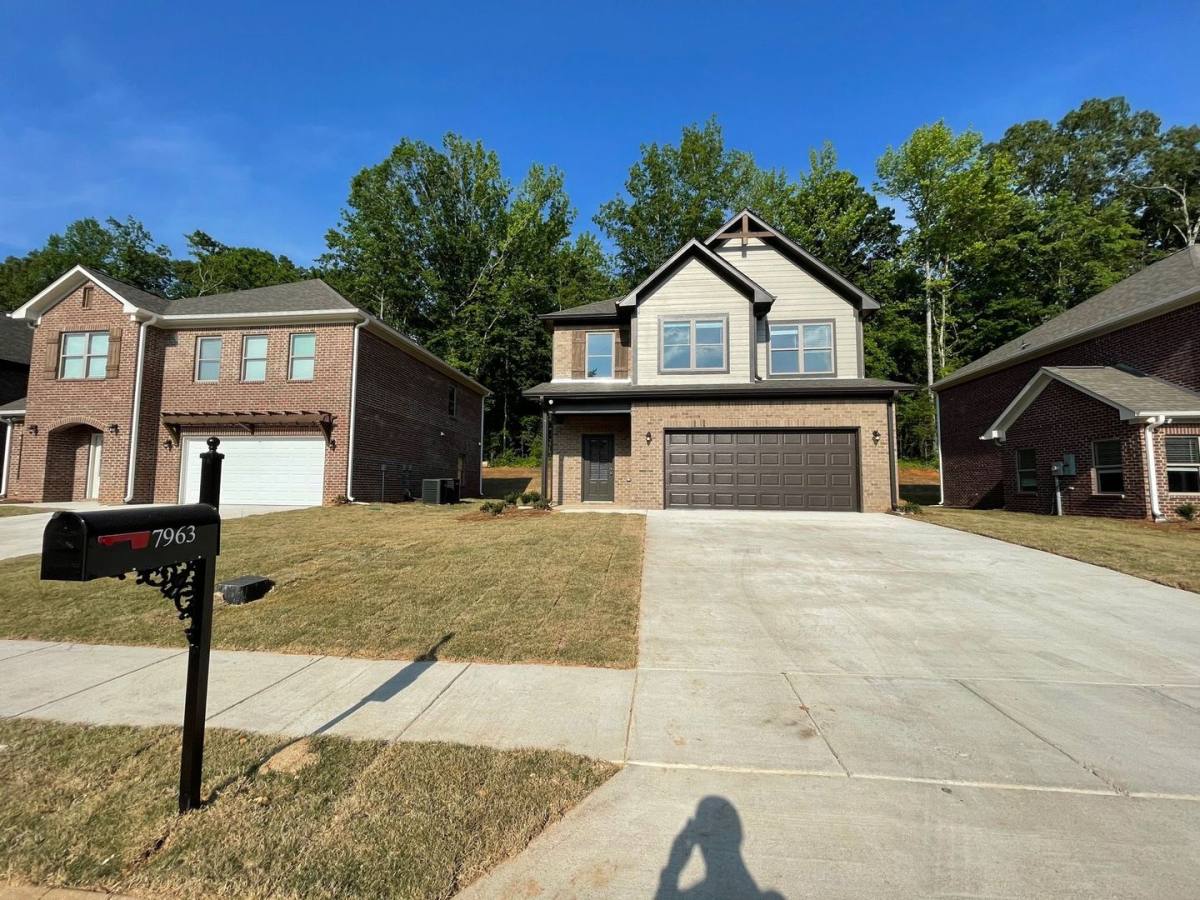 House for rent at 7963 St James Dr, Pinson, AL 35126