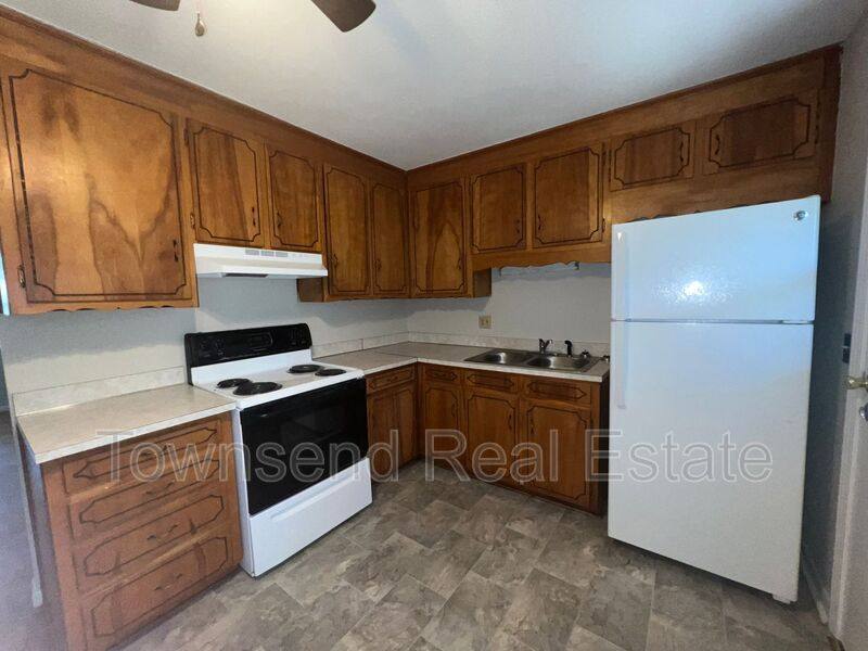 House for rent at 2904 Collingwood St, Spring Lake, NC 28390