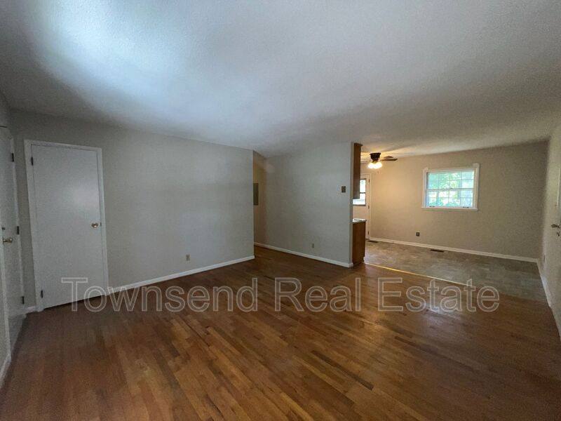 House for rent at 2904 Collingwood St, Spring Lake, NC 28390