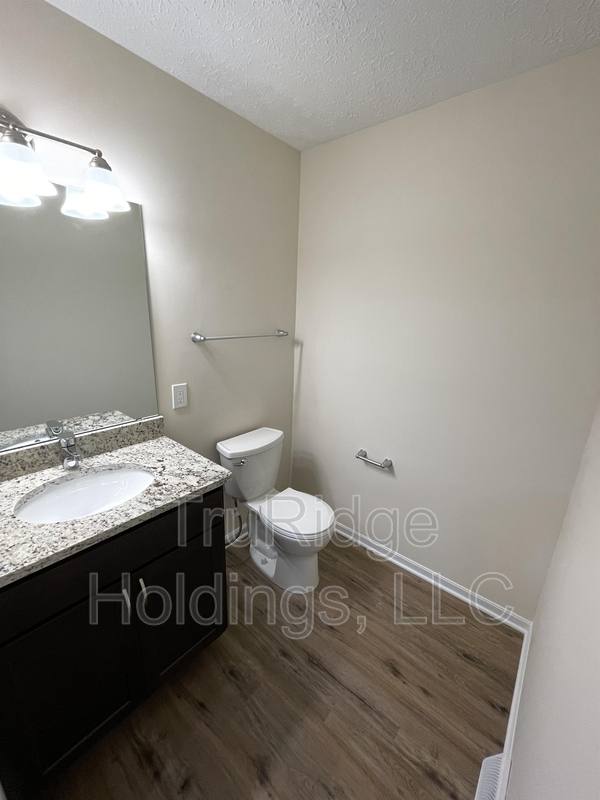 Townhouse for rent at 4757 Ledgewood Dr #5C, Medina, OH 44256