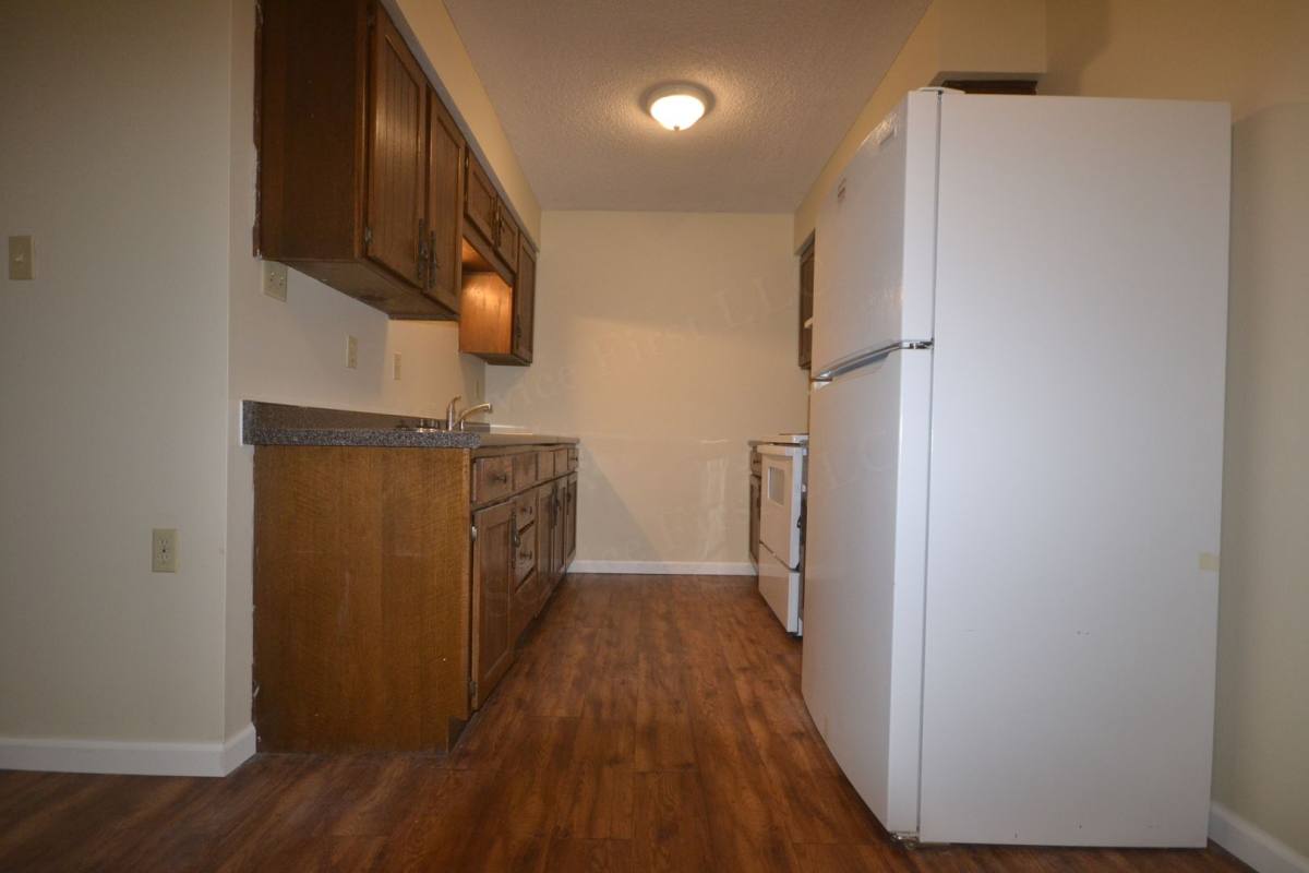 Apartment for rent at Warsaw, 710 Elm St, Warsaw, MO 65355