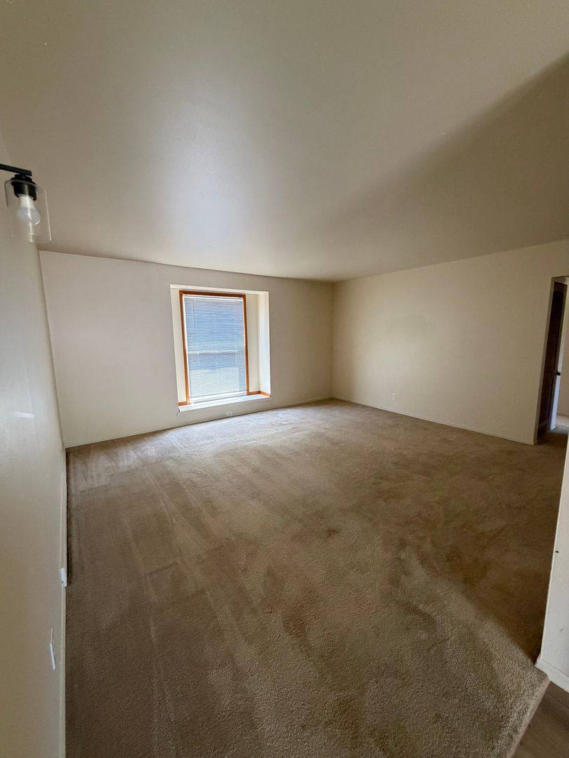 Apartment for rent at 2014 Wood River Dr, Carbondale, IL 62901
