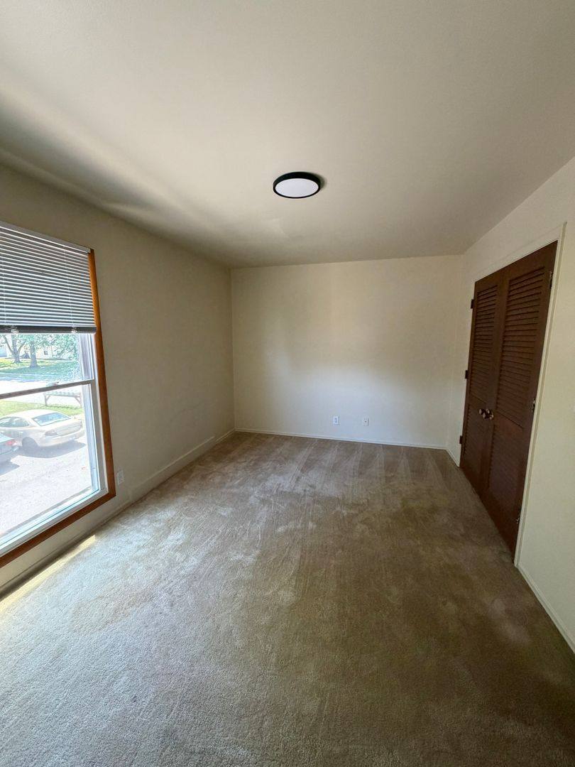 Apartment for rent at 2014 Wood River Dr, Carbondale, IL 62901