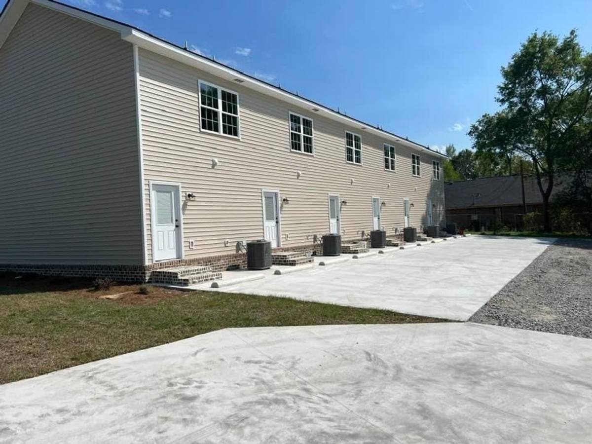 Townhouse for rent at 311 Broad St, Statesboro, GA 30458