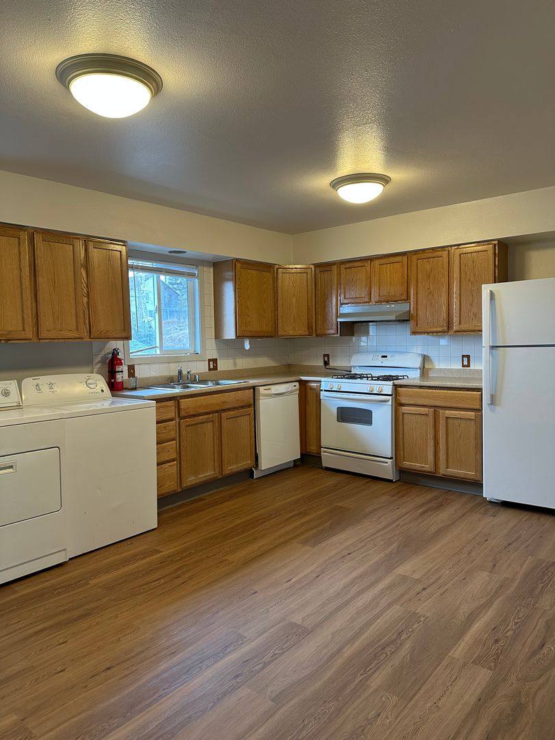 Apartment for rent at 5308 Taku Dr, Anchorage, AK 99508