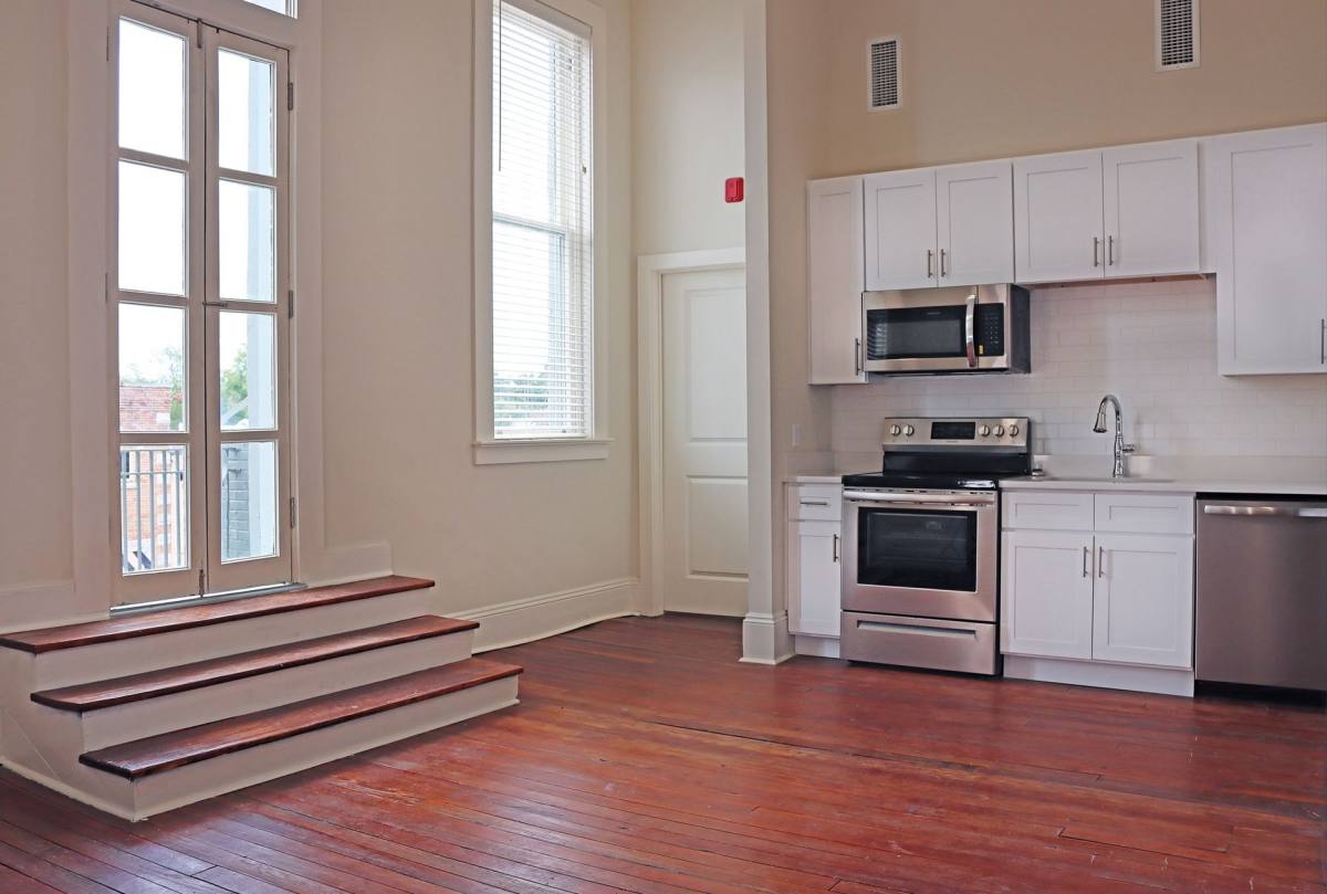 Apartment for rent at 216-224 5th St S, Columbus, MS 39701