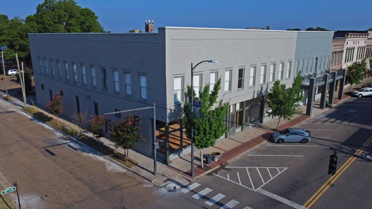 Apartment for rent at 216-224 5th St S, Columbus, MS 39701
