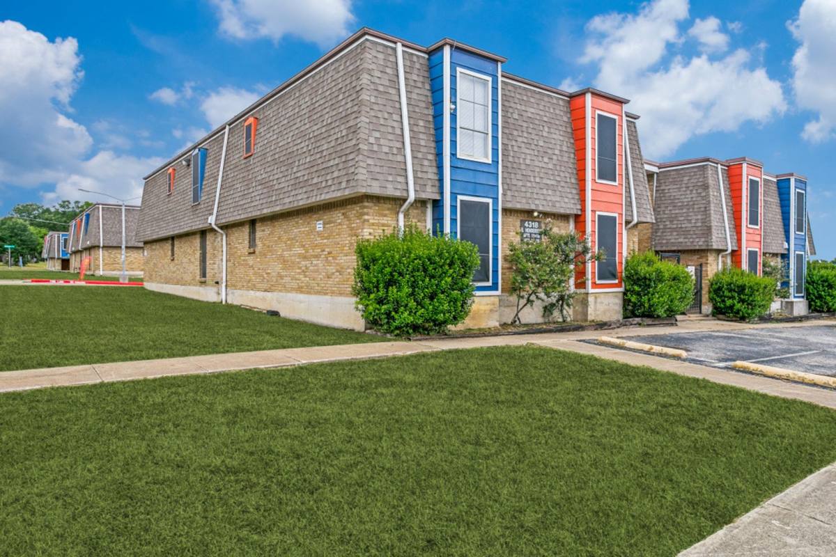 Apartment for rent at 4316-4321 Baldwin Ave, Fort Worth, TX 76115