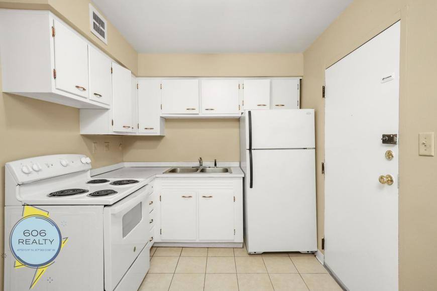 Apartment for rent at 1213 N 34th Ave, Melrose Park, IL 60160