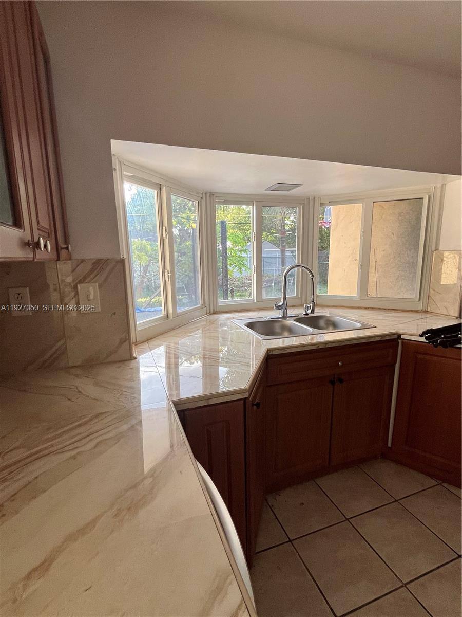 House for rent at 150 NE 173rd St, Miami, FL 33162