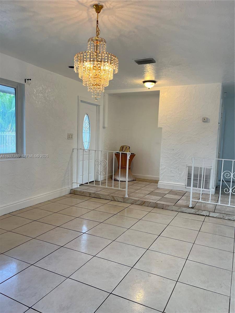 House for rent at 150 NE 173rd St, Miami, FL 33162