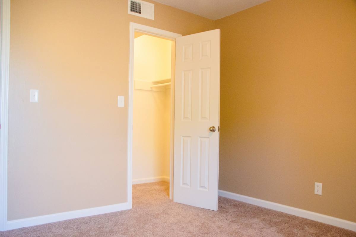 Apartment for rent at 1904 W 24th St, Lawrence, KS 66046