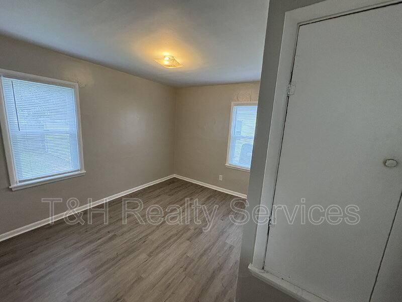 House for rent at 5425 E 21st St, Indianapolis, IN 46218