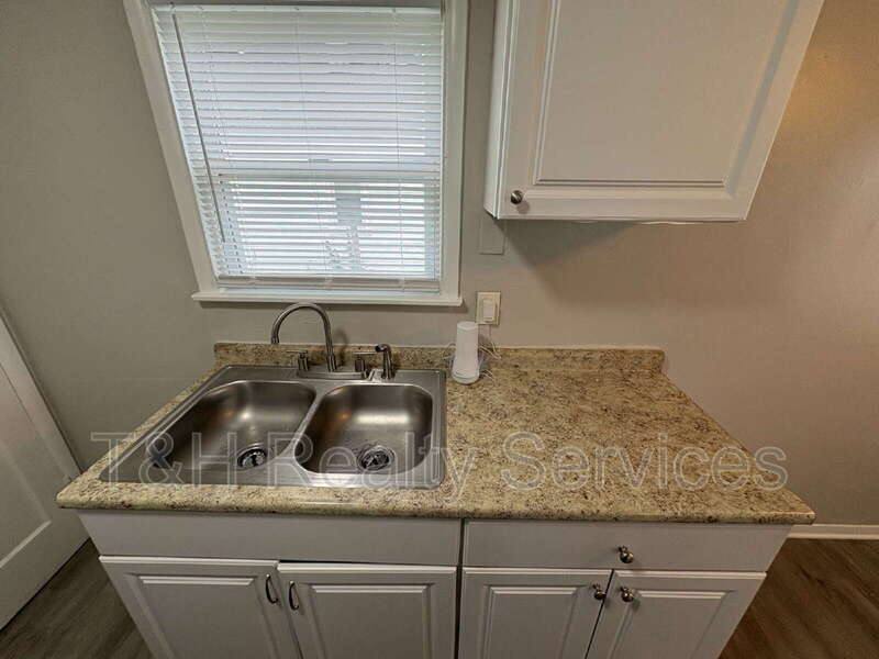 House for rent at 5425 E 21st St, Indianapolis, IN 46218