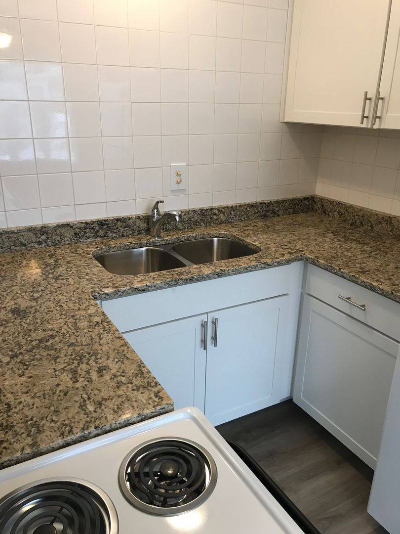 Apartment for rent at 725 E Wayzata Blvd, Wayzata, MN 55391