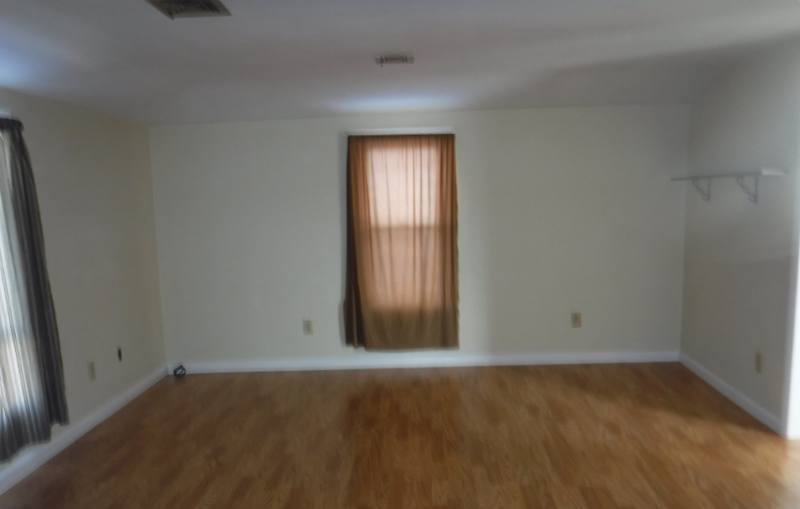 Apartment for rent at 513 N Oak St #1 2, Owatonna, MN 55060