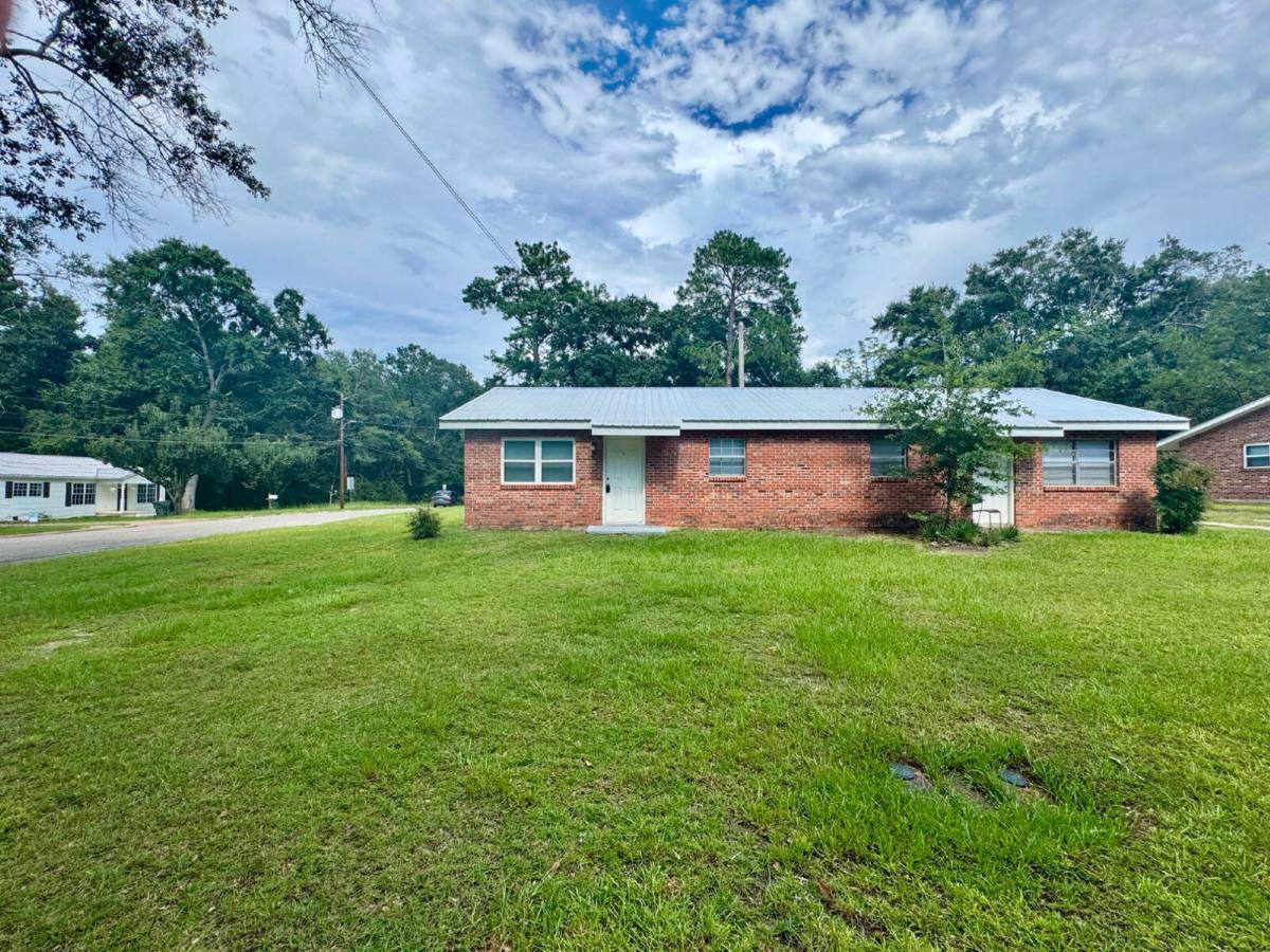 Apartment for rent at 701 Langley Dr #1, Dothan, AL 36301