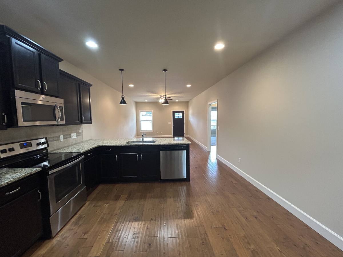 Apartment for rent at 634 Cooper Square, Cookeville, TN 38506