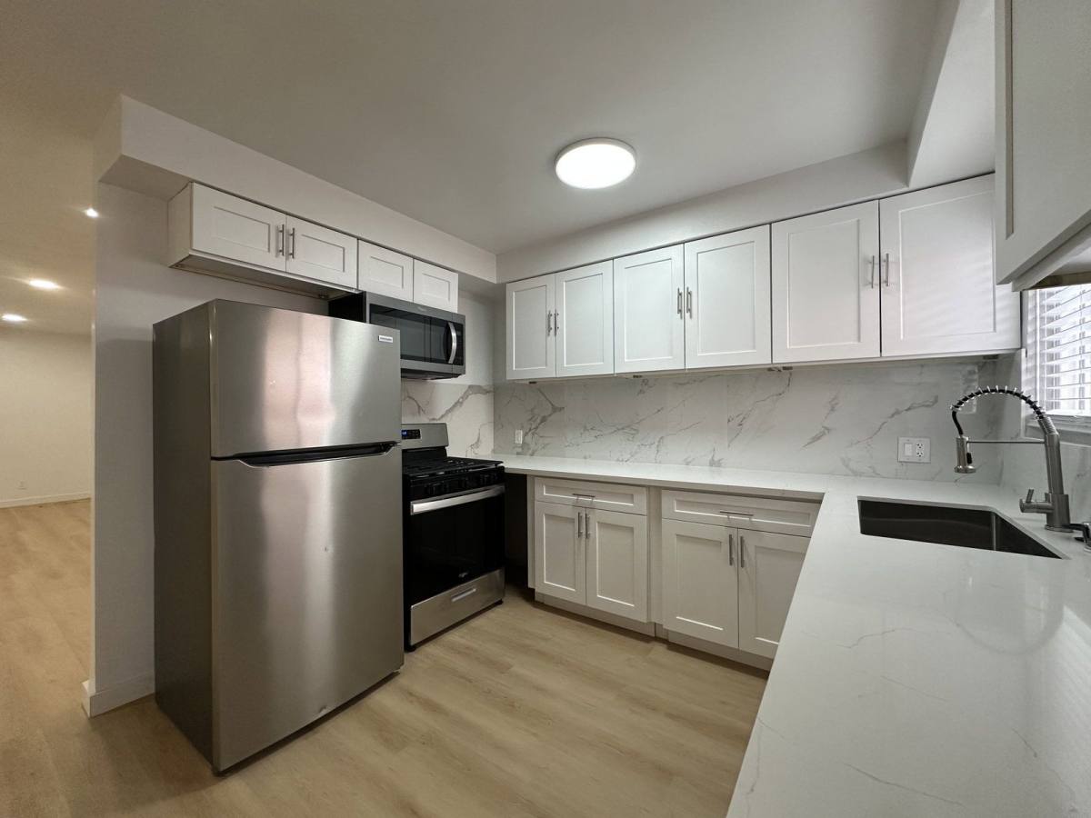 Apartment for rent at 7825 W Manchester Ave #1A, Playa Del Rey, CA 90293