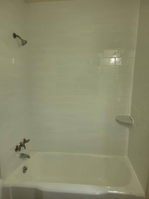 Apartment for rent at 132 Prospect St, Newark, NY 14513