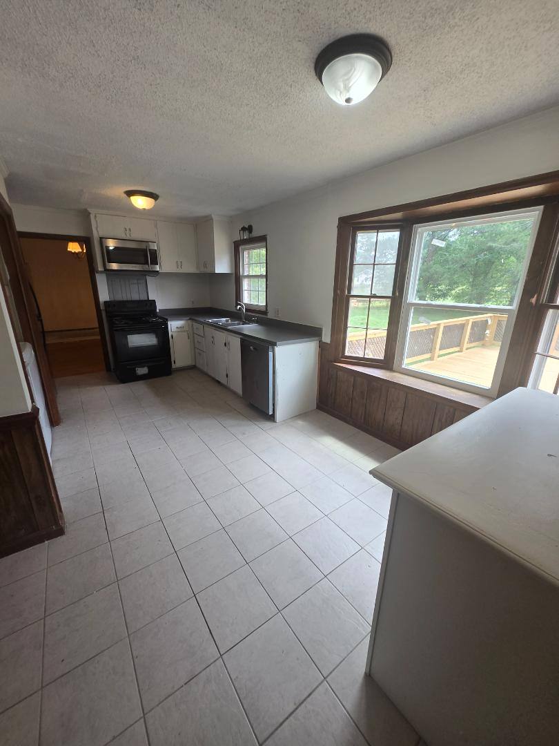 House for rent at 4240 Dean Ave #ENTIRE Home, Nashville, NC 27856