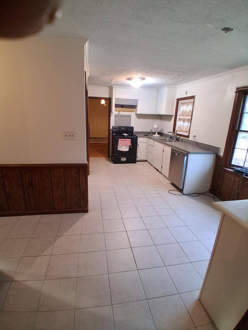 House for rent at 4240 Dean Ave #ENTIRE Home, Nashville, NC 27856