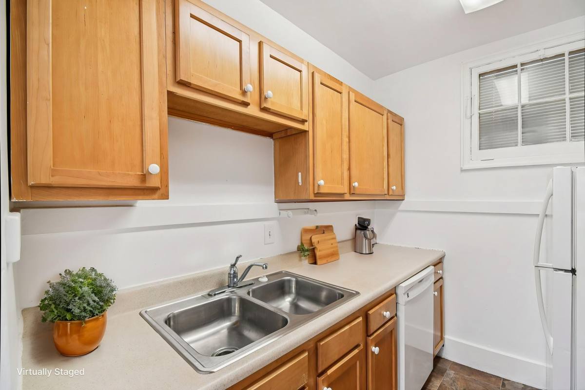 Apartment for rent at Monroe Ave Formerly Rochester City, 1420-1440 Monroe Ave, Rochester, NY 14618