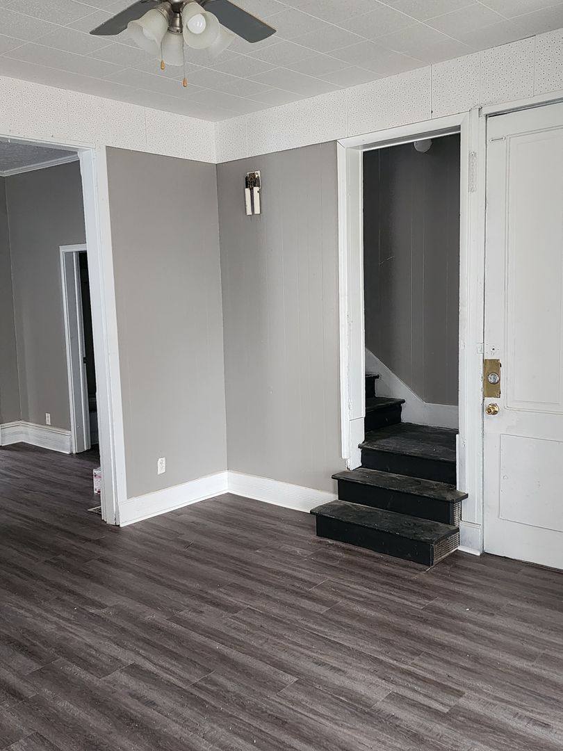 Apartment for rent at 219 A-B N Boots, Marion, IN 46952