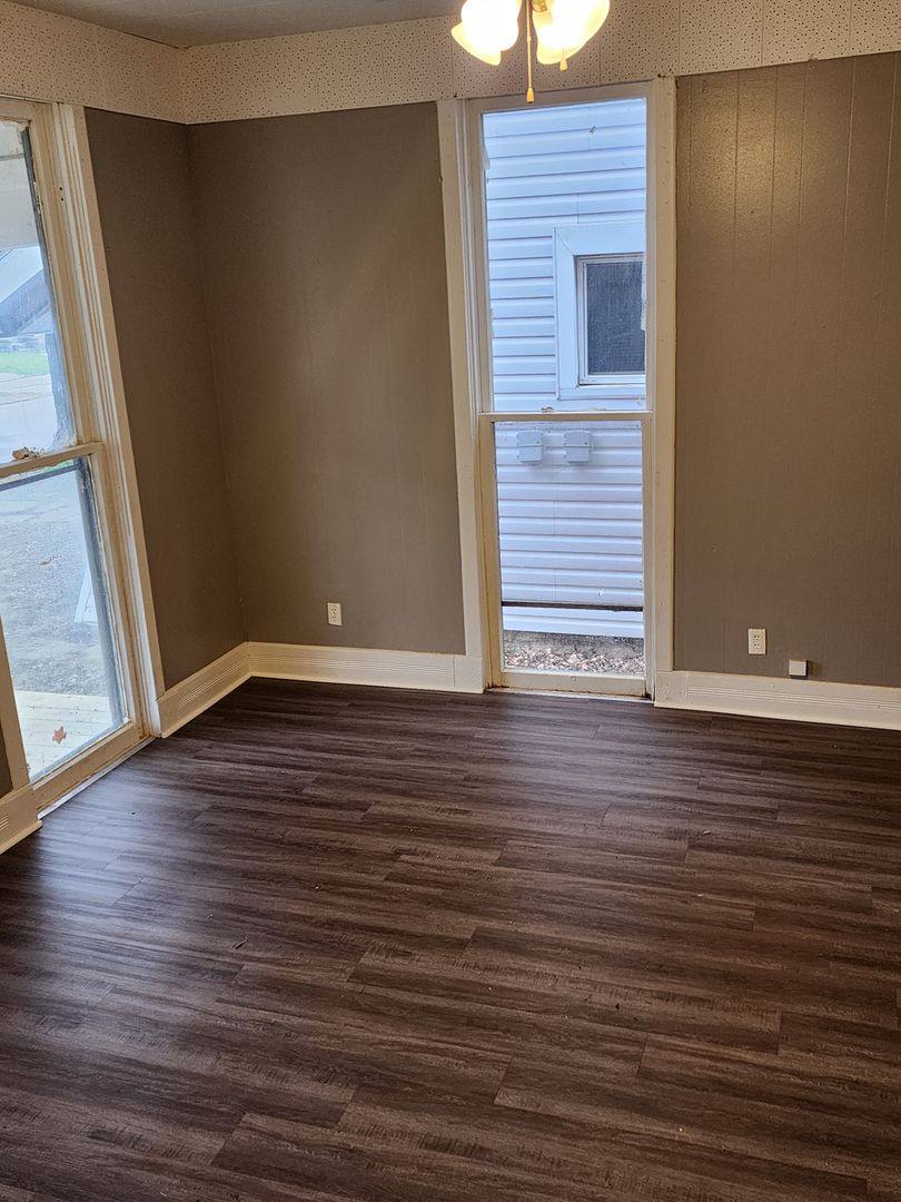 Apartment for rent at 219 A-B N Boots, Marion, IN 46952