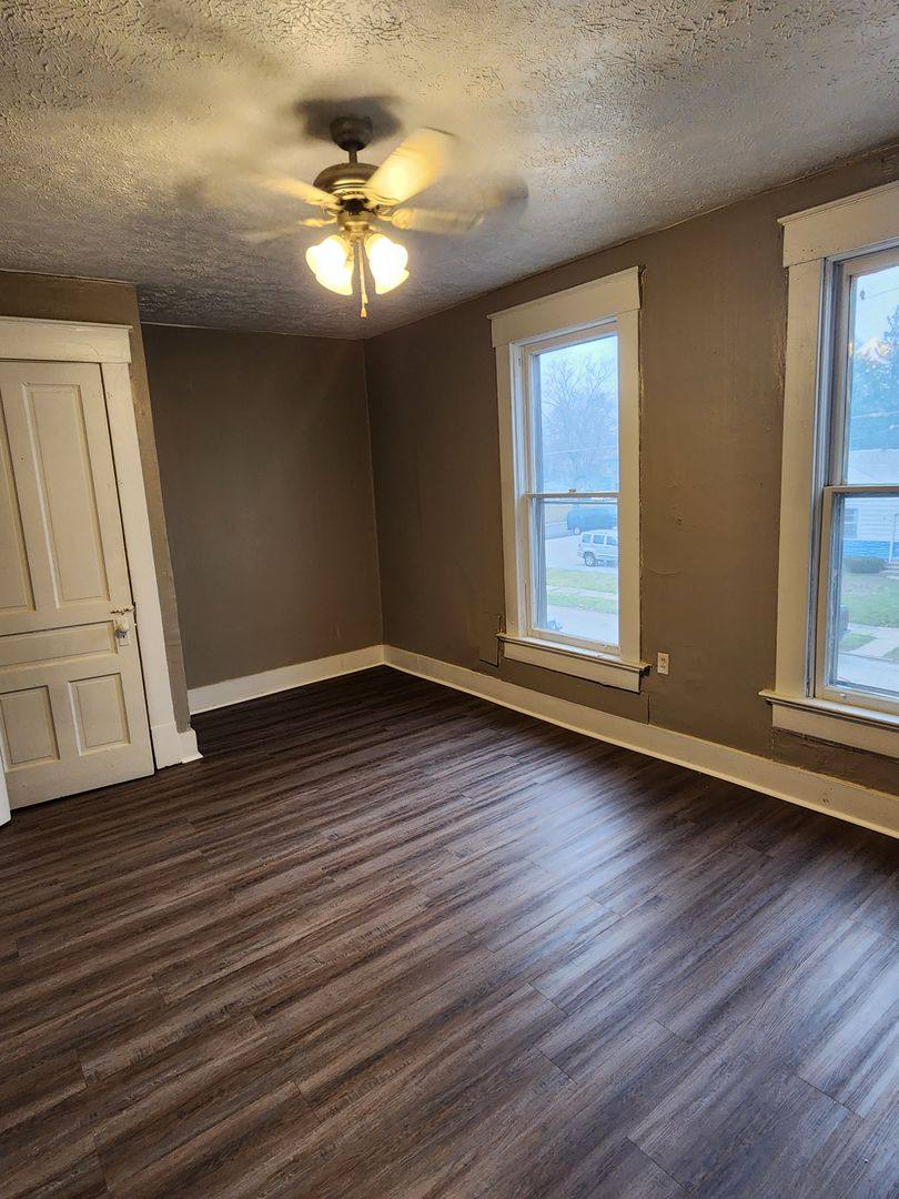 Apartment for rent at 219 A-B N Boots, Marion, IN 46952