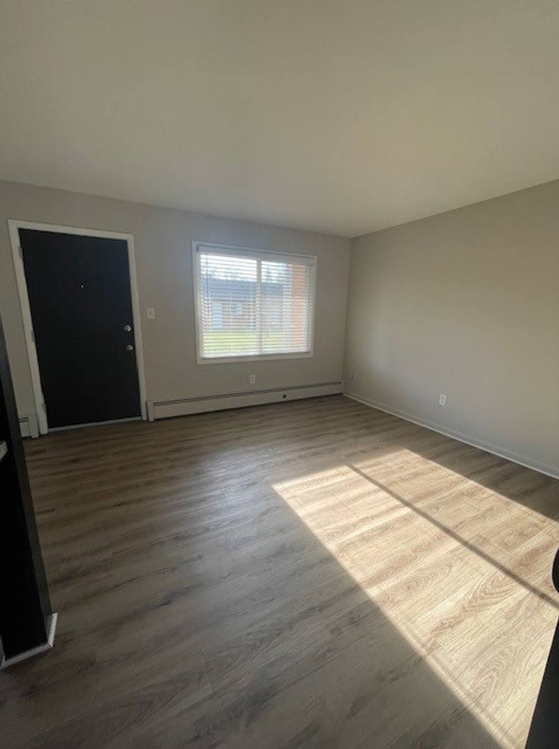 Apartment for rent at 1923 Crooks Rd #4, Royal Oak, MI 48073